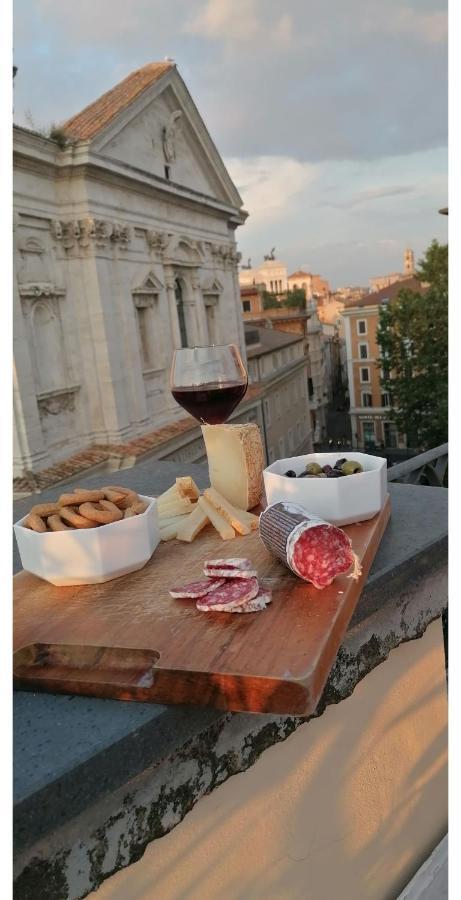 Terrace Apartment On The Monuments Of Rome Exterior photo